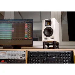 ADAM Audio A4V 4