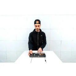 Arturia MicroFreak Hybrid Synthesizer
