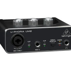 Behringer U-Phoria UM2