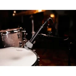 beyerdynamic M88 Dynamic Moving-Coil Microphone (Hypercardioid)
