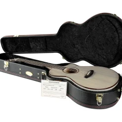Breedlove Oregon All Solid Myrtlewood Limited-Edition Concert Acoustic-Electric Guitar Permafrost