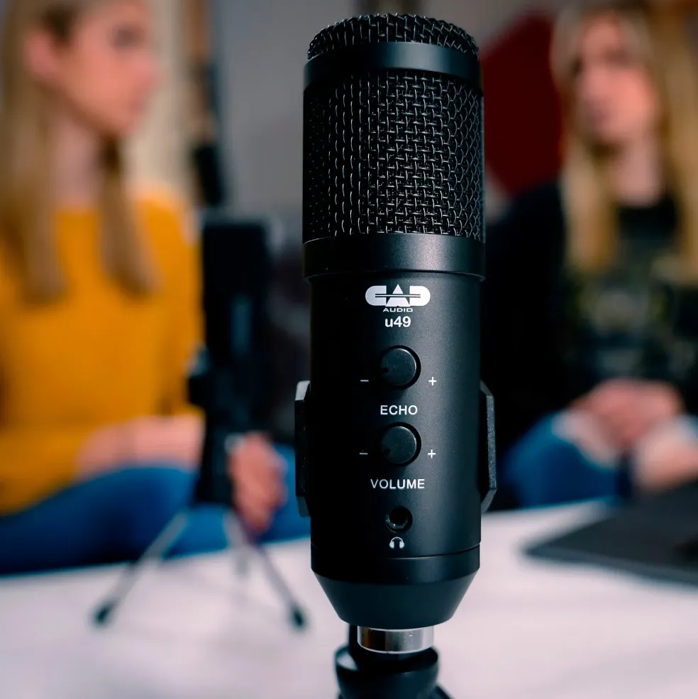 CAD U49 USB Side-Address Studio Microphone With Headphone Monitor and Echo Effects Black