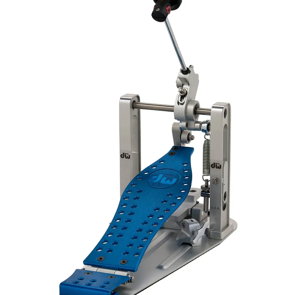 DW Colorboard Machined Direct Drive Single Bass Drum Pedal With Cobalt Footboard