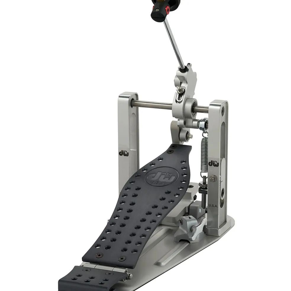 DW Colorboard Machined Direct Drive Single Bass Drum Pedal With Gun Metal Footboard
