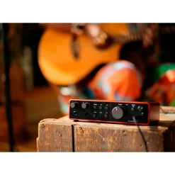 Focusrite Scarlett 2i2 USB-C Audio Interface Gen 4