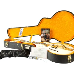 Gretsch Guitars G8424T Billy Duffy Signature Falcon LTD Hollowbody With Bigsby Electric Guitar Vintage White