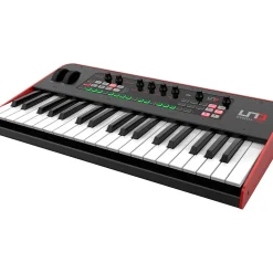 IK Multimedia UNO Synth Pro