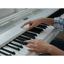 Kawai ES520 Digital Piano White