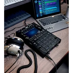 KORG KAOSS Replay Dynamic Effects Processor and Sampler
