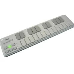 KORG NANOKEY2 USB Keyboard Controller White