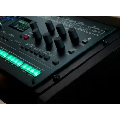 KORG opsix FM Desktop Desktop/4U Rack
