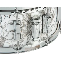 Ludwig Classic Maple Snare Drum 14 x 6.5 in. White Mosaic