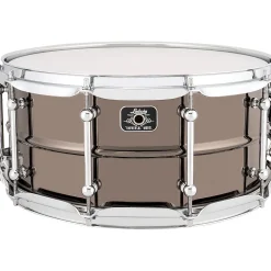 Ludwig Universal Series Black Brass Snare Drum With Chrome Hardware 14 x 6.5 in.
