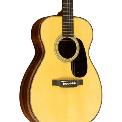 Martin Custom Shop 00 14-Fret Adirondack Spruce-Guatemalan Rosewood Acoustic Guitar Natural