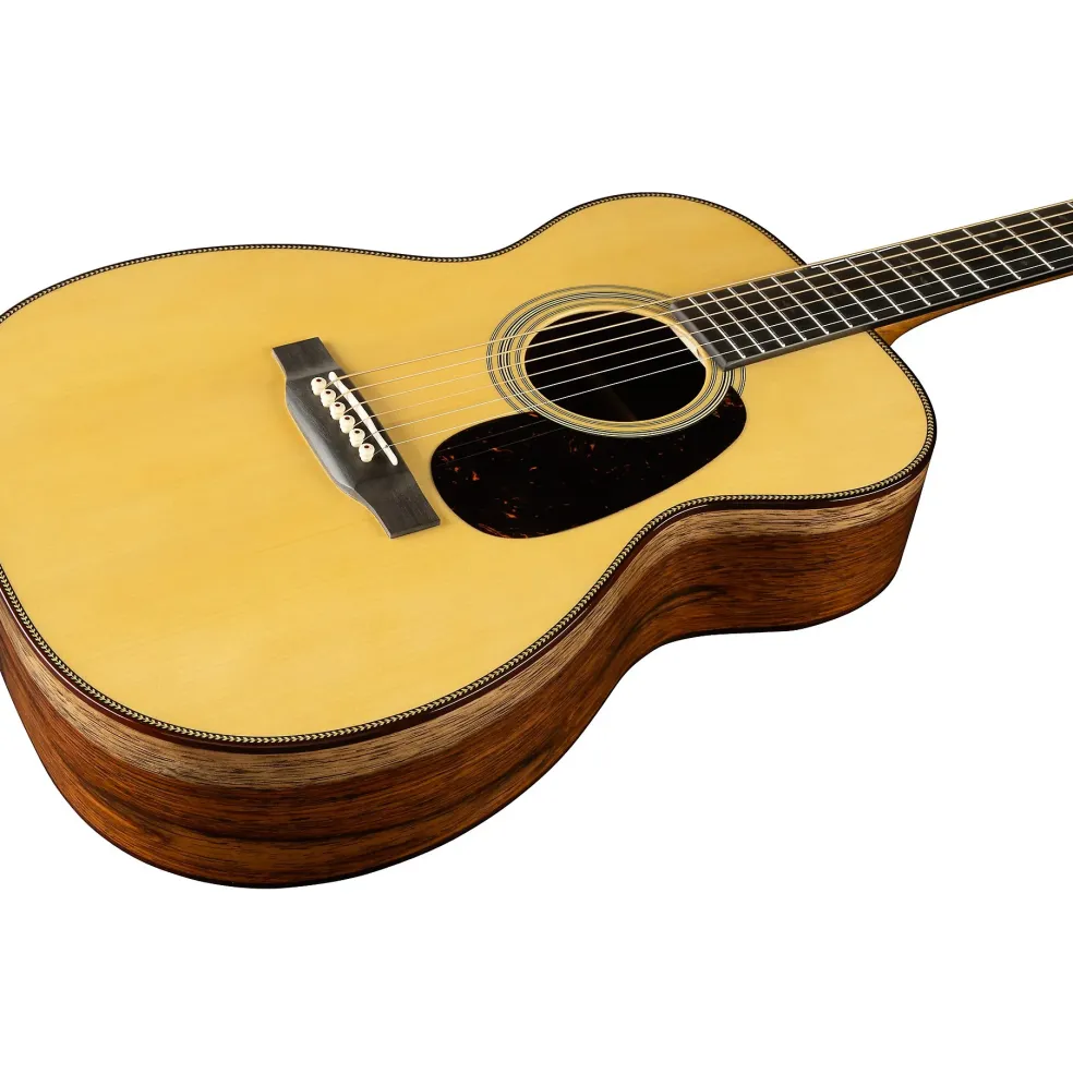 Martin Custom Shop 00 14-Fret Adirondack Spruce-Guatemalan Rosewood Acoustic Guitar Natural