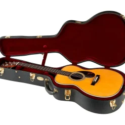 Martin Special Edition OMJM John Mayer Signature Orchestra Model Acoustic-Electric Guitar Natural