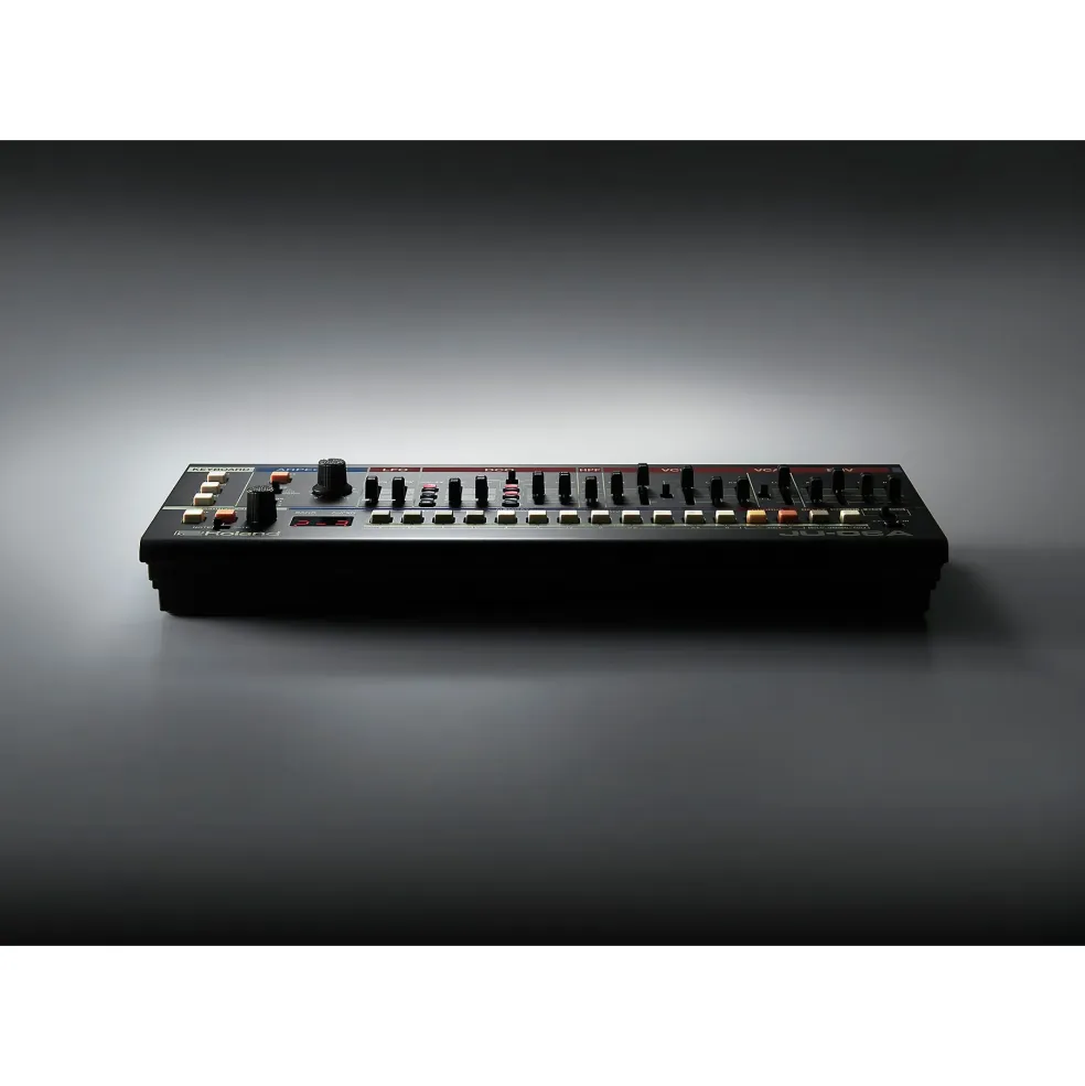 Roland JU-06A Boutique Synthesizer with Decksaver Cover