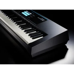 Roland JUNO-DS88 Synthesizer