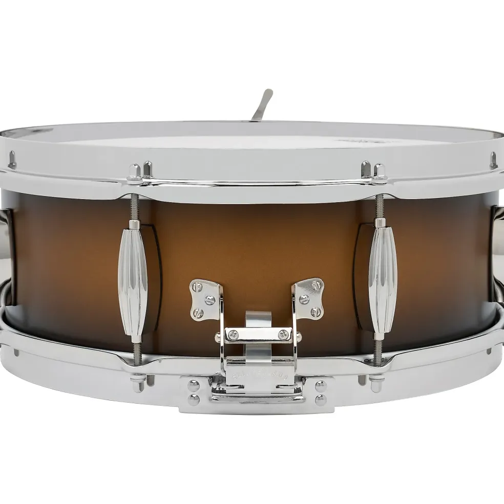Slingerland Limited-Edition Radio King Specialty Lacquer Maple Snare Drum 14 x 5 in. Black & Gold Lacquer
