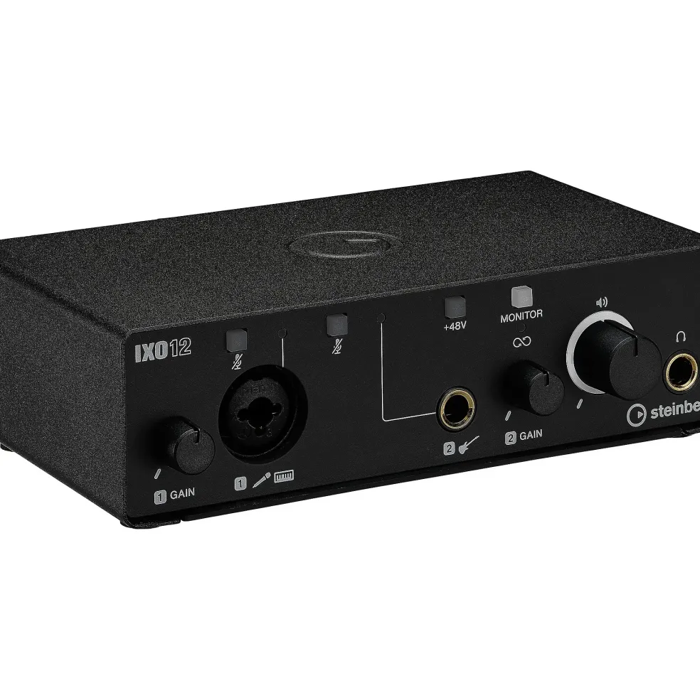 Steinberg IXO12 Audio Interface with One Mic Preamp Black