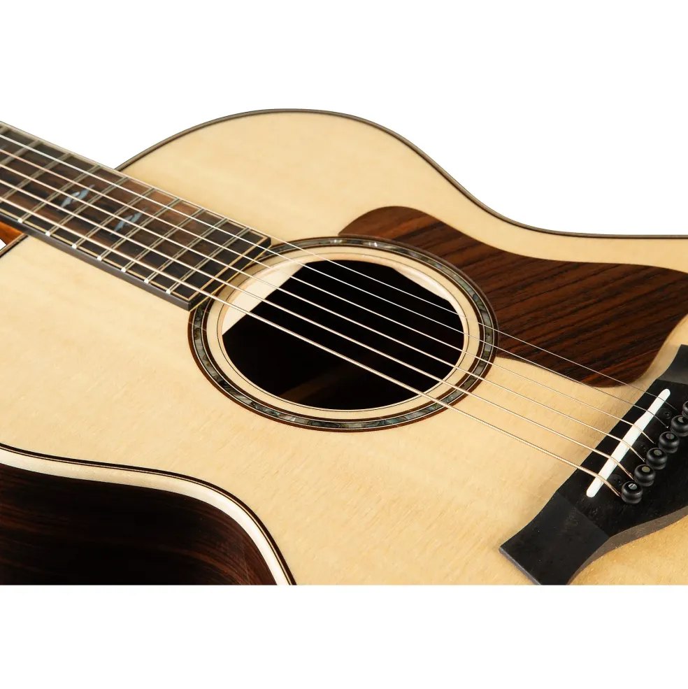 Taylor 812e V-Class Grand Concert Acoustic-Electric Guitar Natural