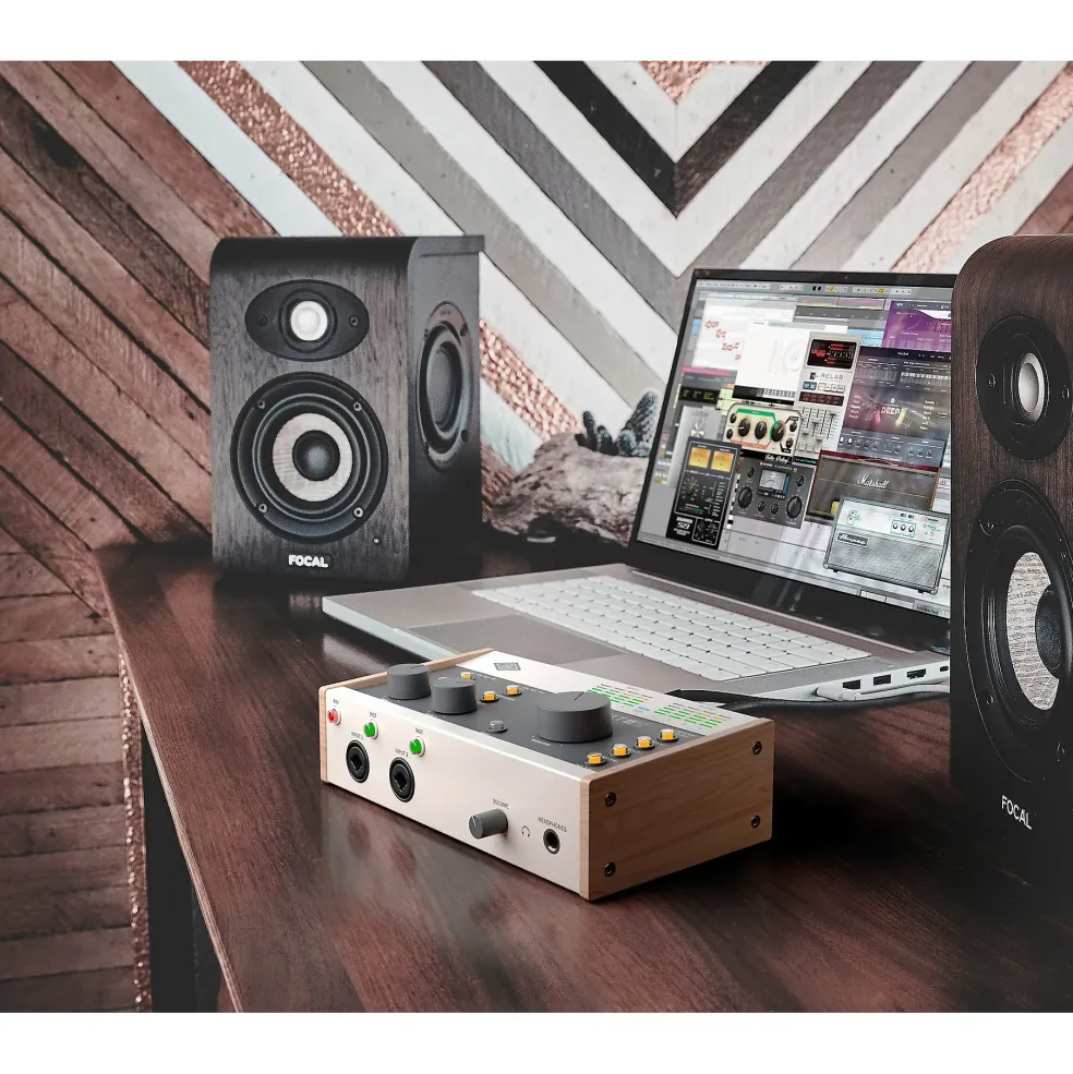 Universal Audio Volt 476 USB Recording Studio Audio Interface