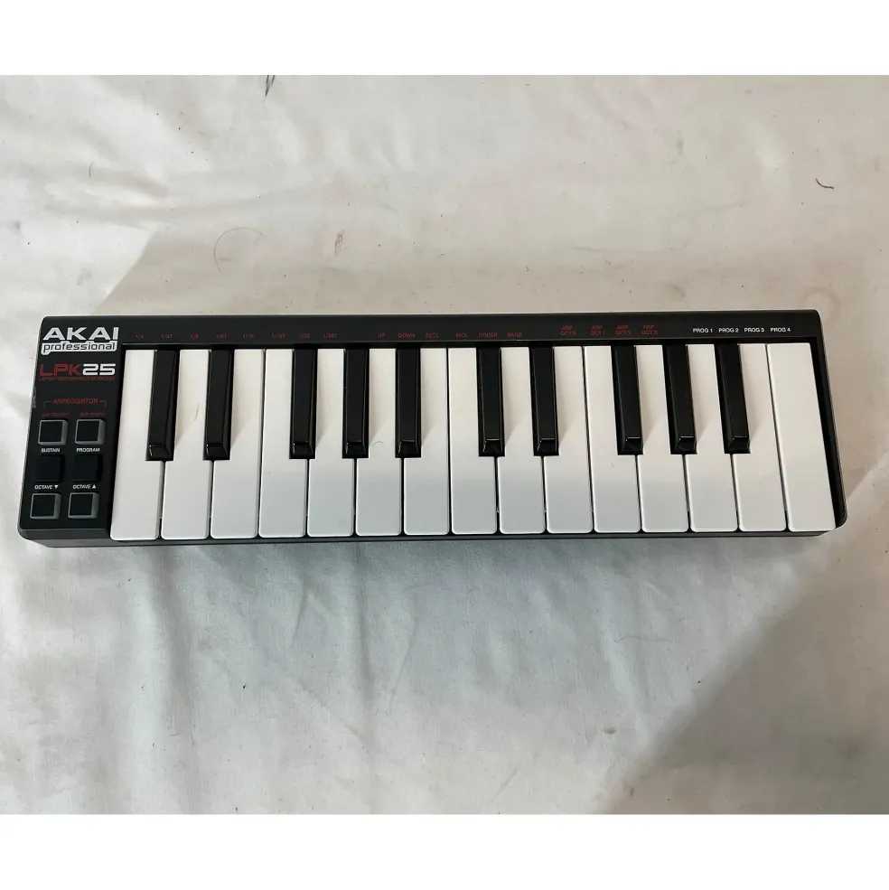 Used Akai Professional LPK25 MIDI Controller