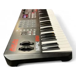 Used Akai Professional MPD232 MIDI Controller
