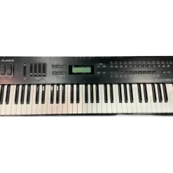 Used Alesis QS6.1 Synthesizer