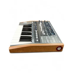 Used Arturia MINIBRUTE2 Synthesizer