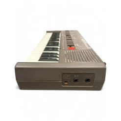 Used Bontempi MINSTREL Synthesizer