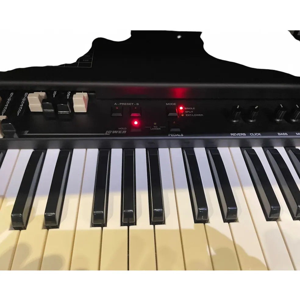 Used Crumar mojo 61 Organ