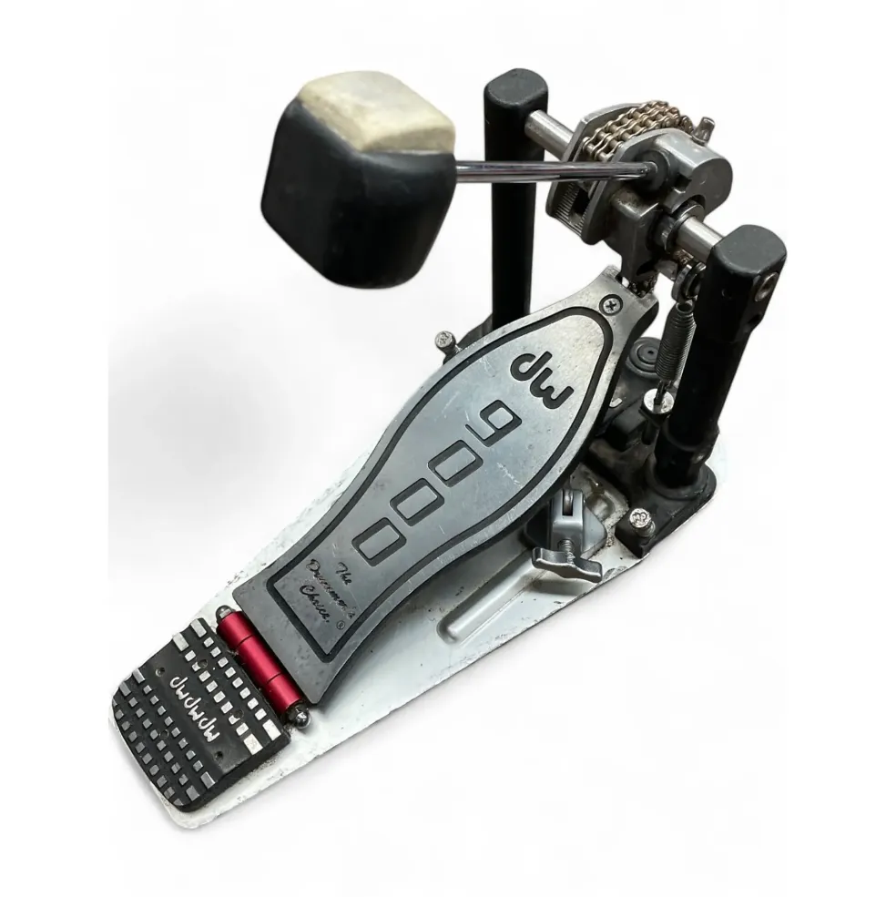 Used DW 9000 Series Single Single Bass Drum Pedal