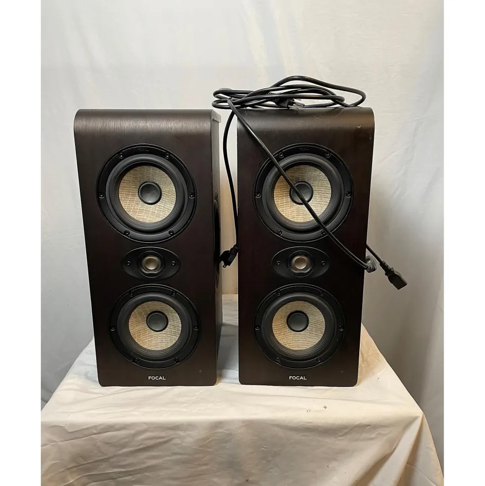 Used Focal SHAPE TWIN Powered Monitor