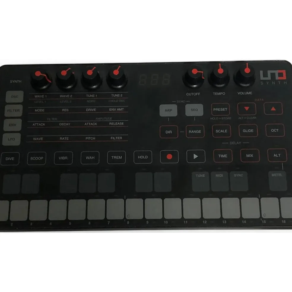Used IK Multimedia IK Multimedia UNO Synth Pro Synthesizer Synthesizer
