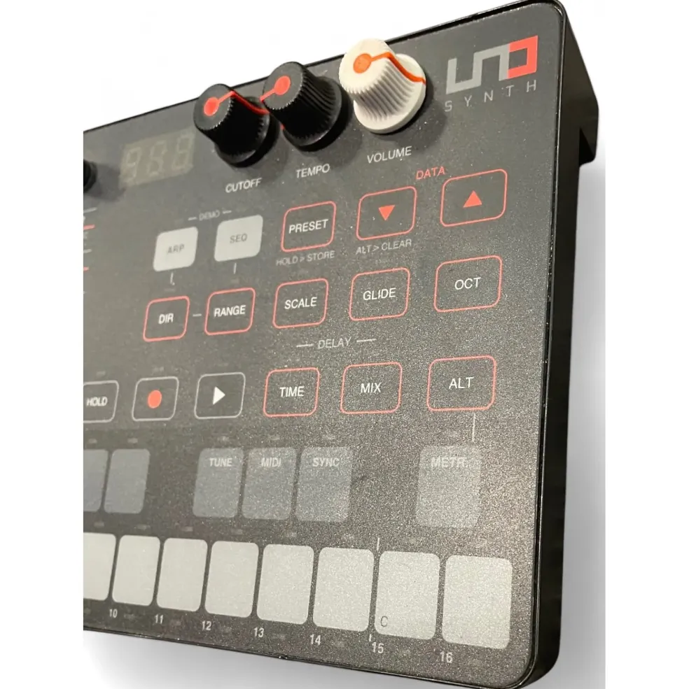 Used IK Multimedia UNO SYNTH Synthesizer
