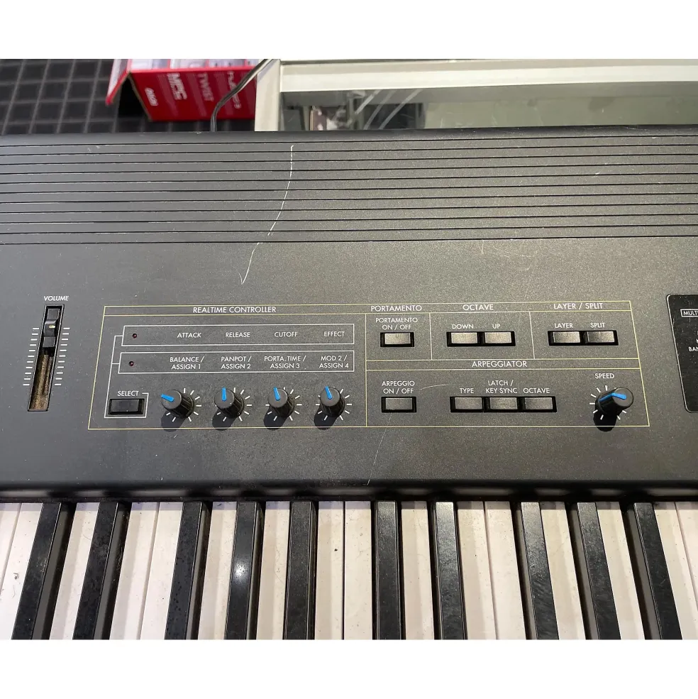 Used KORG N1 Synthesizer
