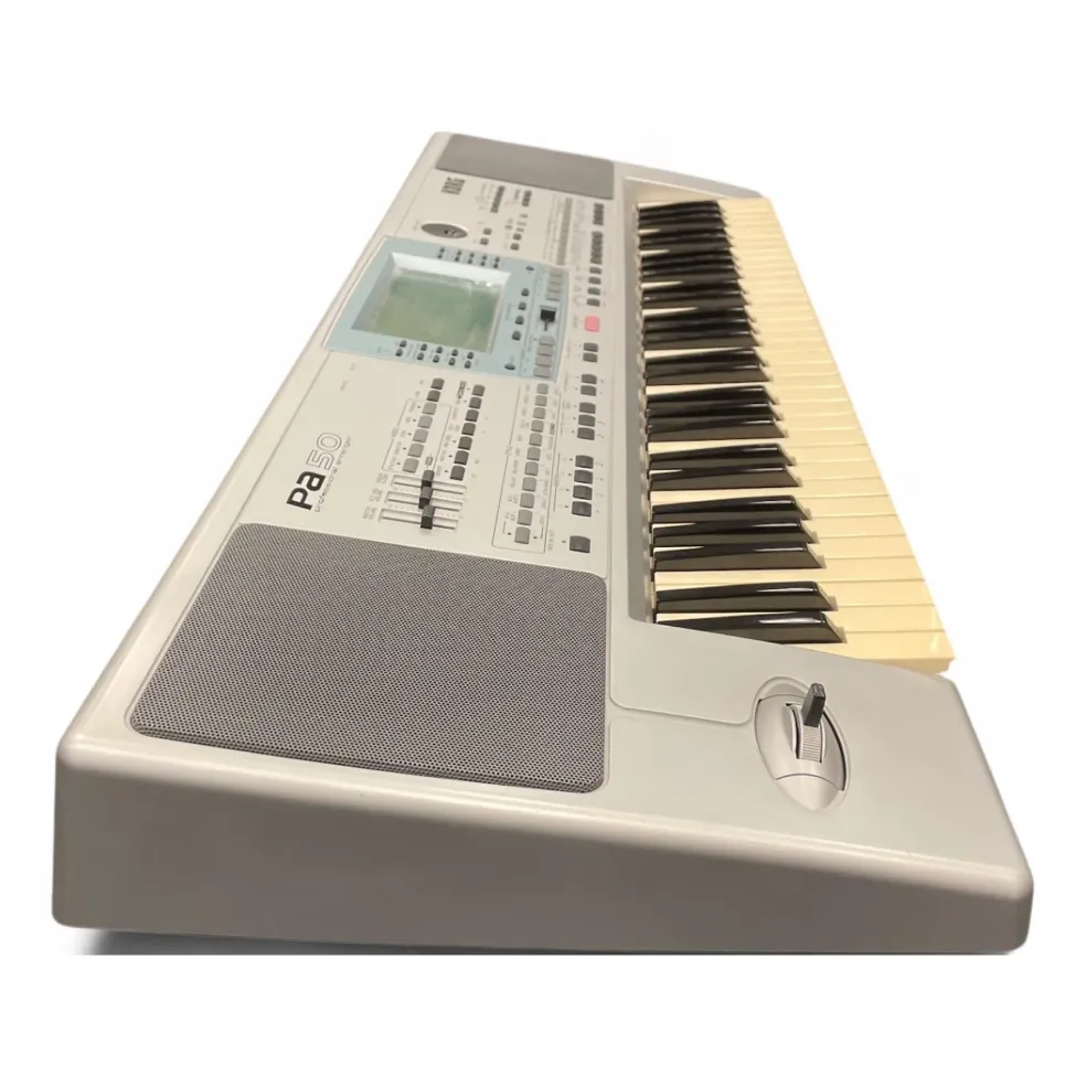 Used KORG PA50 Synthesizer