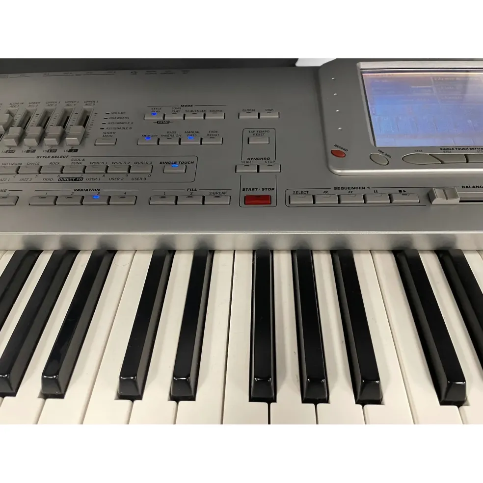 Used KORG pa1x Pro Arranger Keyboard