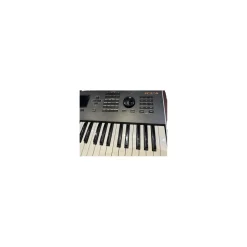Used Kurzweil PC3K6 Portable Keyboard