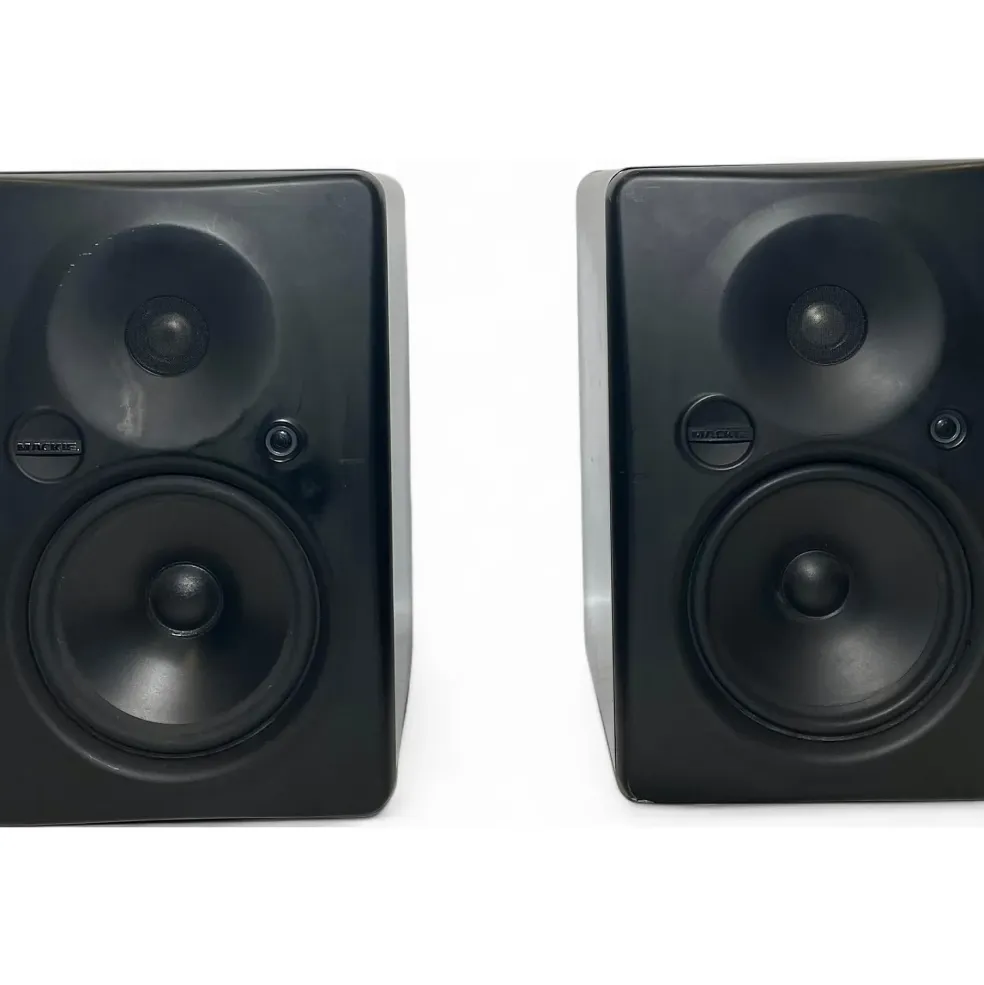 Used Mackie HR624 MKII Pair Powered Monitor