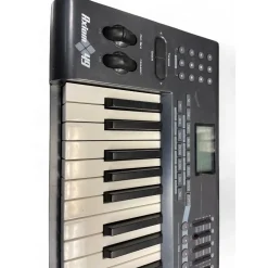 Used M-Audio Axiom 25 Key MIDI Controller
