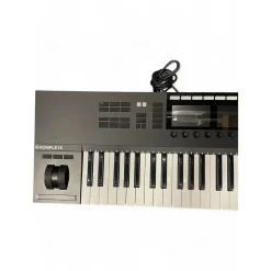 Used Native Instruments Komplete Kontrol S49 MKII MIDI Controller