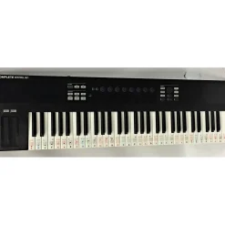 Used Native Instruments Komplete Kontrol S61 MK2 MIDI Controller