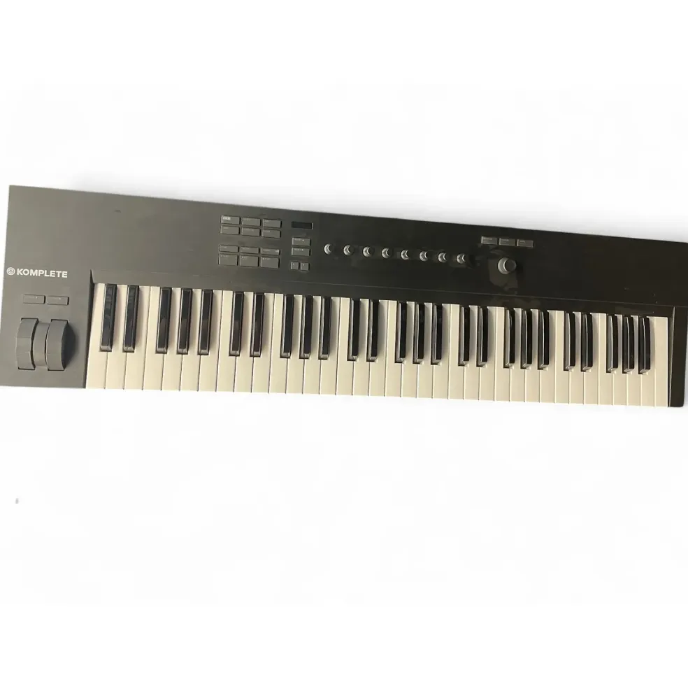 Used Native Instruments Komplete Kontrol A61 MIDI Controller