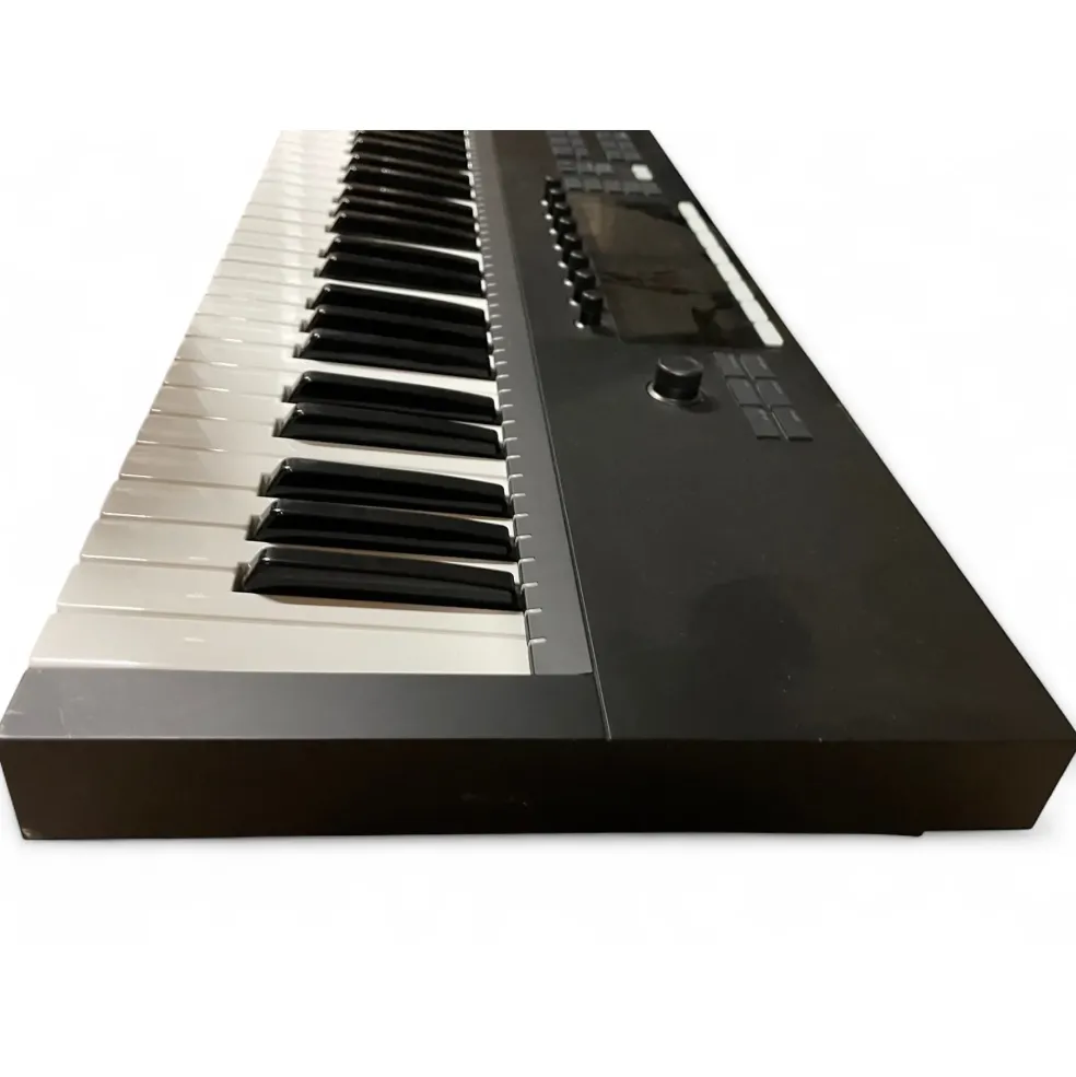 Used Native Instruments Komplete Kontrol A61 MIDI Controller