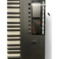 Used Native Instruments Komplete Kontrol S61 MK2 MIDI Controller