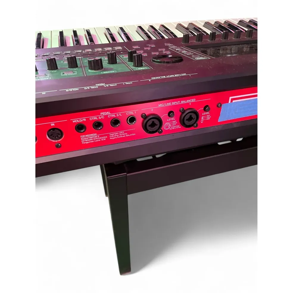 Used Roland fantom 6 eX Synthesizer