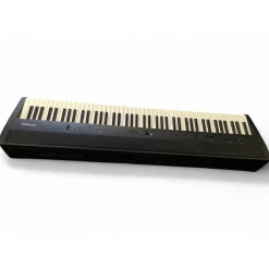 Used Roland FP60 Digital Piano