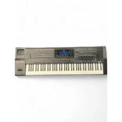 Used Roland G-800 Arranger Keyboard